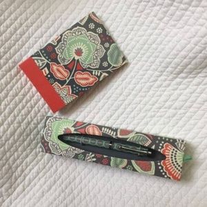 NIB Vera Bradley Pen and Notepad in Nomadic Floral